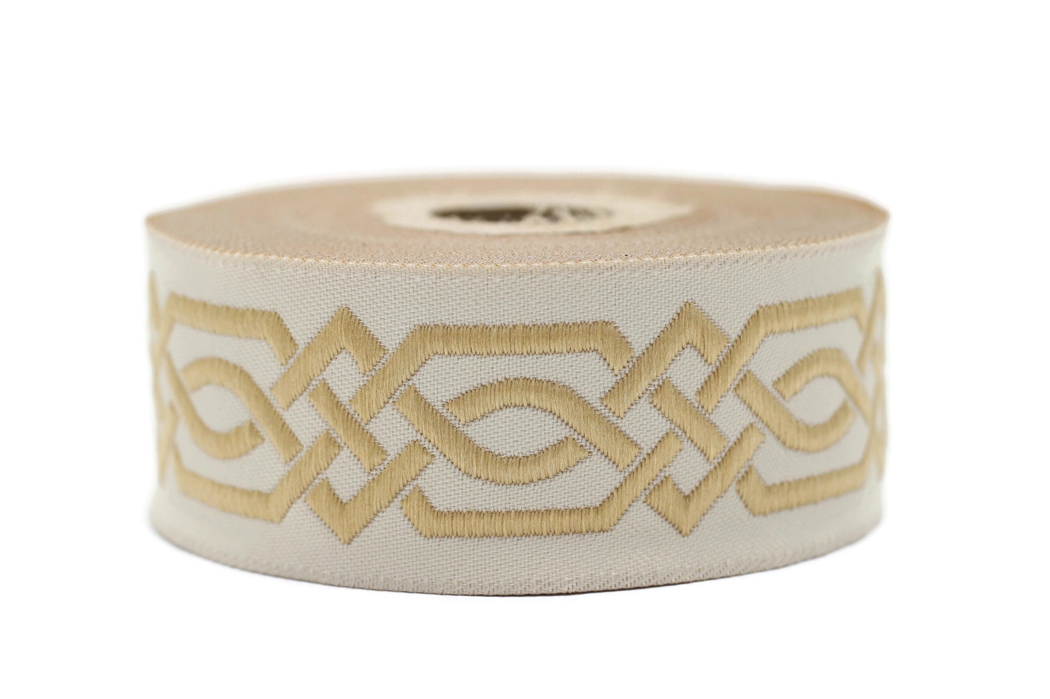 35 mm Golden Celtic Claddagh 1.37 (inch) | Celtic Ribbon | Embroidered Woven Ribbon | Jacquard Ribbon | 35mm Wide | 35272