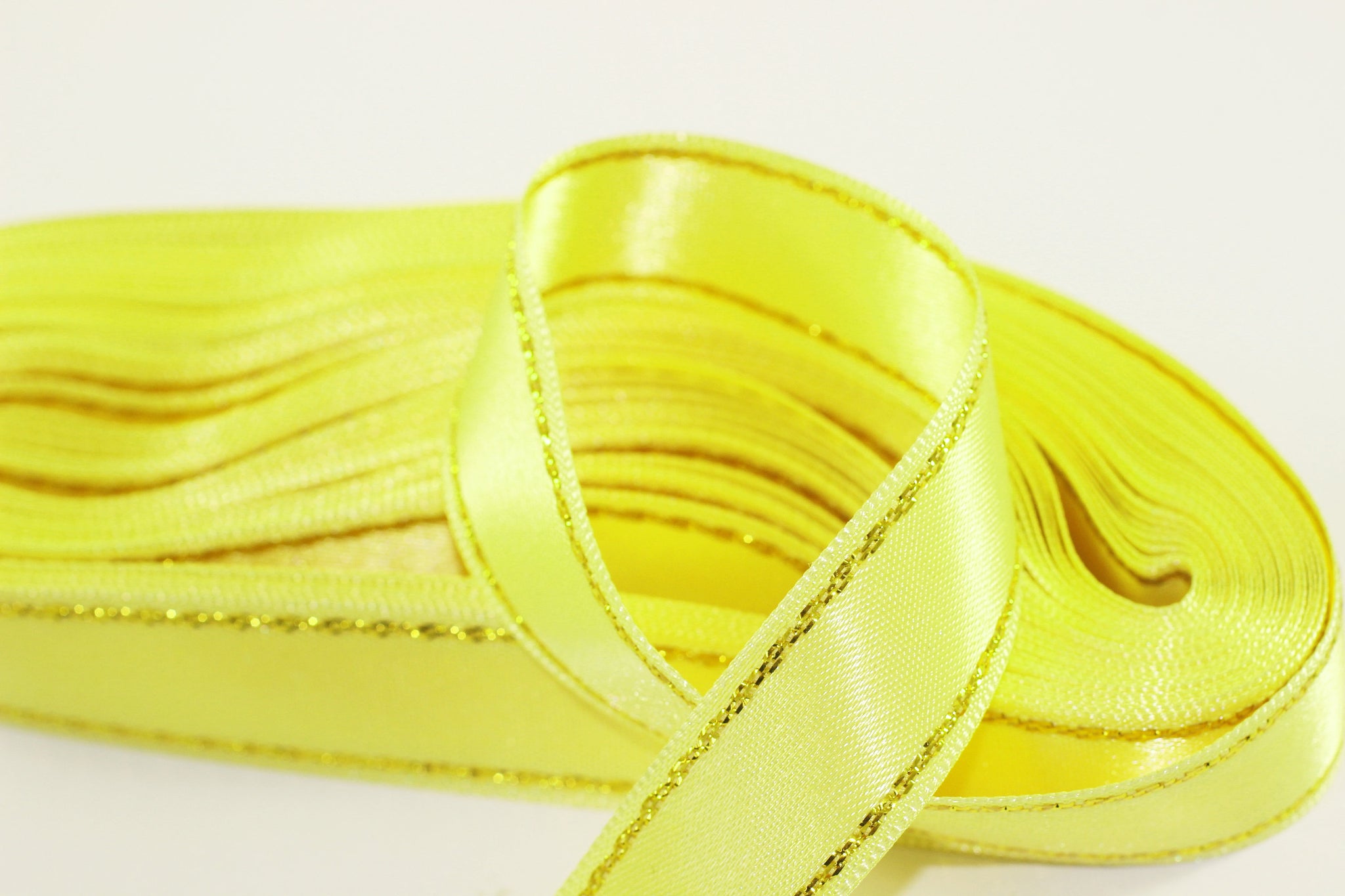 Yelloew Ribbin 10 meters (10.90 yrds) Golden Yellow Satin Ribbon, Double Sided Ribbon ...